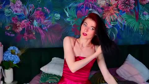 Snapshot of lady__nicole chatting on July 2026 06:12:02 PM Nicole online show from July 2026 06:12:02 PM