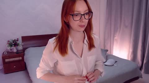 lady_biscuit online show from January 2026 06:57:01 PM