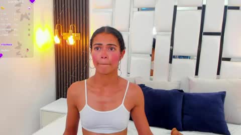 Lady  online show from May 2026 12:40:02 AM