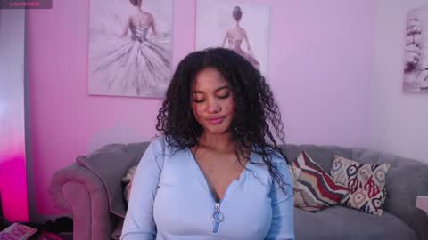 Snapshot of lady_danbury chatting on January 2025 11:59:01 PM Karla - Instagram lady karla1 online show from January 2025 11:59:01 PM