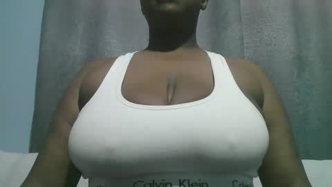 lady_dearra online show from October 2025 05:30:01 AM