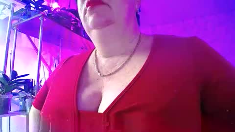 Lady Gloria online show from December 2025 05:13:01 AM