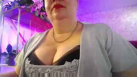 Lady Gloria online show from May 2026 05:03:02 AM