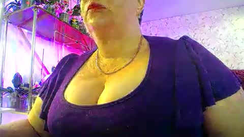 Lady Gloria online show from May 2026 05:59:01 AM