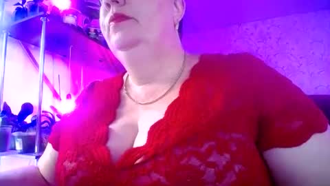 Lady Gloria online show from July 2026 11:58:02 AM