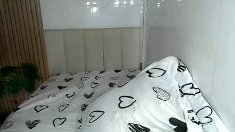   online show from April 2026 12:07:02 PM