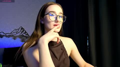 Olivia online show from April 2026 08:07:02 AM