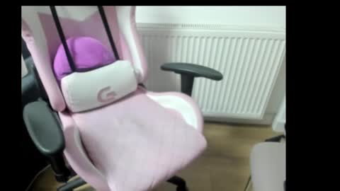 Snapshot of lady_lyanna chatting on February 2025 03:20:01 AM Lady Lyanna online show from February 2025 03:20:01 AM