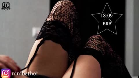    700  1300 -5 online show from February 2025 04:13:02 PM