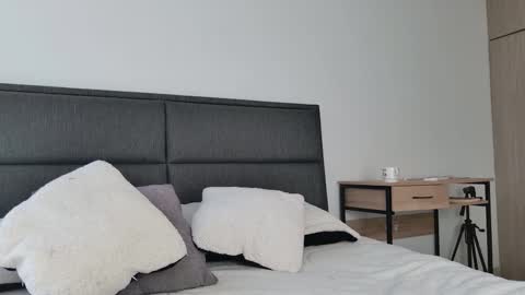    700  1300 -5 online show from January 2026 12:31:02 PM