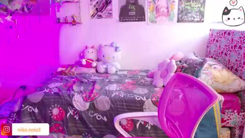 Lady  online show from February 2026 07:34:02 PM