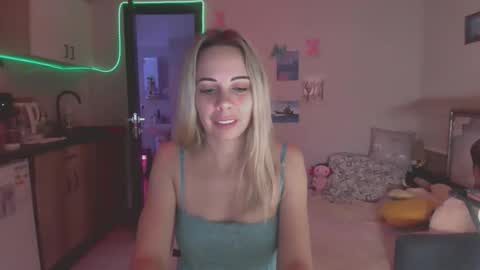 lady_smile69 online show from October 2025 04:53:02 AM