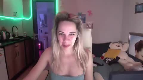 lady_smile69 online show from December 2025 04:44:02 AM