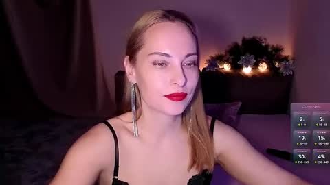 LadyAdele online show from December 2024 08:16:02 PM