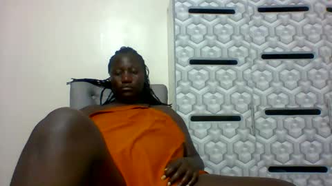 Snapshot of ladyblossoms19 chatting on January 2025 01:37:02 AM lindah32 online show from January 2025 01:37:02 AM