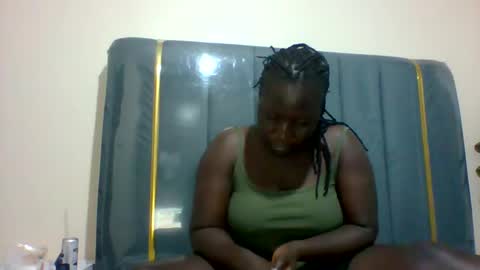 Snapshot of ladyblossoms19 chatting on February 2025 08:44:01 PM lindah32 online show from February 2025 08:44:01 PM