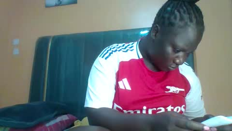 lindah32 online show from February 2026 09:46:01 PM