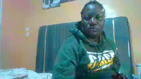 Snapshot of ladyblossoms19 chatting on June 2026 12:13:01 AM lindah32 online show from June 2026 12:13:01 AM