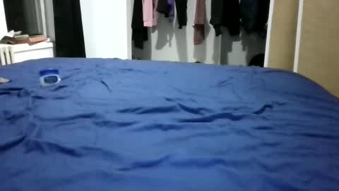 Stephanie online show from October 2025 01:15:01 AM