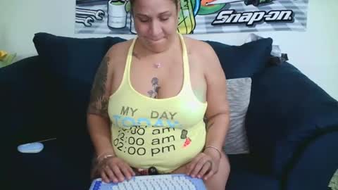 Snapshot of ladycreamypr1 chatting on June 2026 10:07:01 PM onlyfans Ladycreamypr online show from June 2026 10:07:01 PM