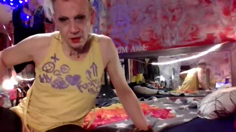 Snapshot of ladycrosssuza chatting on March 2025 01:23:01 AM Ladycrosssuza online show from March 2025 01:23:01 AM