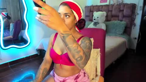 Snapshot of ladydanniela chatting on February 2025 07:40:01 AM leidy daniela online show from February 2025 07:40:01 AM