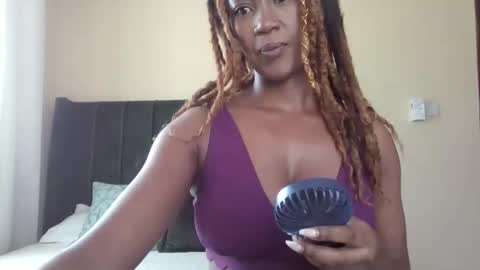 ladyhotpot online show from February 2026 01:27:02 PM