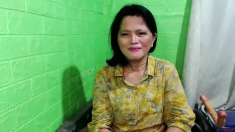 Snapshot of ladymama790730 chatting on January 2025 12:15:02 PM ladymama790730 online show from January 2025 12:15:02 PM