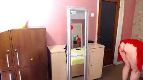 Snapshot of ladymariahx chatting on December 2024 04:36:02 AM ladymariahx online show from December 2024 04:36:02 AM