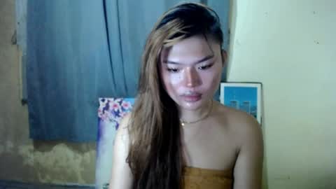 Snapshot of ladyofyou_dreamxoxo chatting on July 2026 10:04:01 PM LILY online show from July 2026 10:04:01 PM