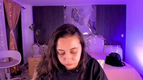 Lady  online show from July 2026 03:53:02 AM