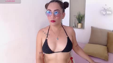 Isabella  online show from March 2026 07:11:01 PM