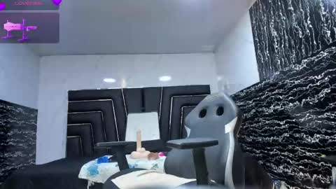 Ladyy Scarlett online show from April 2026 02:48:01 AM