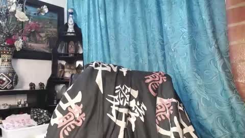 laia_hadid online show from November 2025 11:10:03 AM