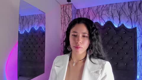 Laia online show from February 2025 05:23:02 PM