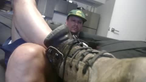 Snapshot of laidback_and_chill chatting on September 2025 04:01:01 AM Rick online show from September 2025 04:01:01 AM