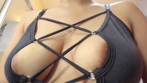   online show from November 2025 12:27:02 PM