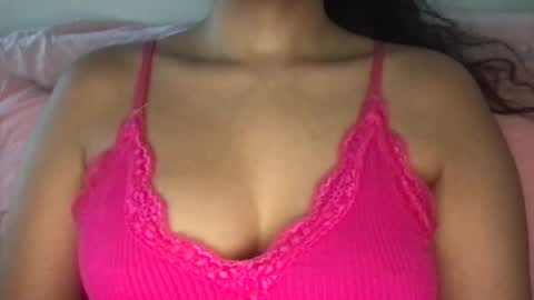 Snapshot of lailayousef chatting on March 2025 06:59:02 PM Laila Yousef online show from March 2025 06:59:02 PM