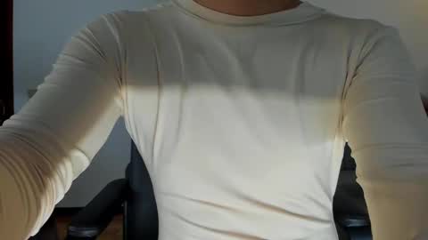 lajose52 online show from October 2025 06:35:02 PM