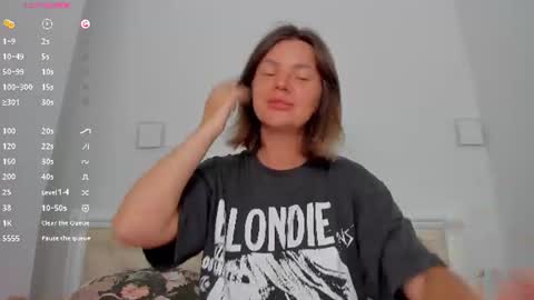 Lallie  online show from June 2026 03:43:02 PM