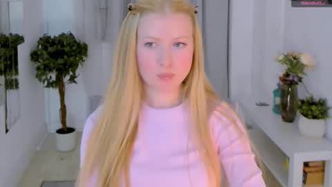 Laly online show from October 2025 04:48:02 PM