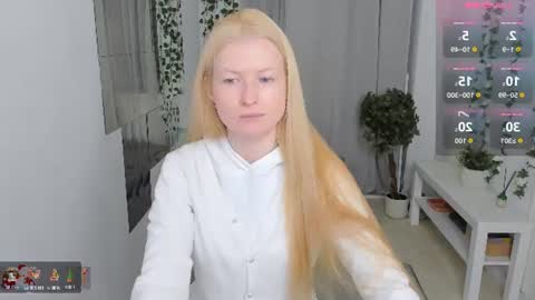 Snapshot of laly_peach chatting on July 2026 11:34:02 AM Laly online show from July 2026 11:34:02 AM