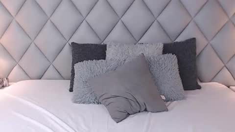 Snapshot of lalycastro chatting on February 2025 08:13:01 PM Laly Castro online show from February 2025 08:13:01 PM