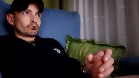 Snapshot of lamacua69 chatting on December 2024 03:18:02 AM Lamacua69 online show from December 2024 03:18:02 AM