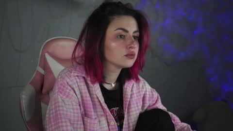 just call me Lana  and her security online show from January 2025 11:22:02 AM