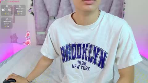 Snapshot of lana_bennett69 chatting on November 2025 10:32:01 AM Lana online show from November 2025 10:32:01 AM