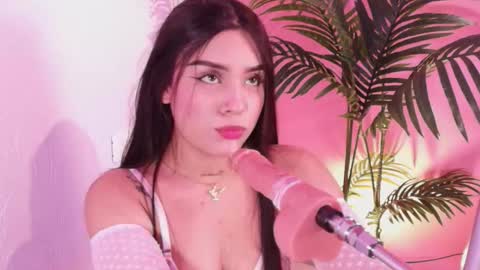 LANA online show from October 2025 04:02:02 AM