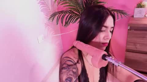 LANA online show from November 2025 04:00:02 AM