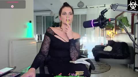 Lana The Virus online show from October 2025 11:54:02 AM