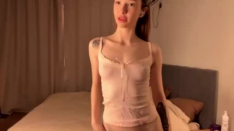 Snapshot of lana_vee chatting on July 2026 04:54:02 PM Cleo online show from July 2026 04:54:02 PM